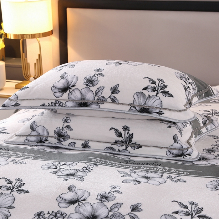 91家纺网 家纺一手货源 找家纺 望淮 2025新款230g印花金貂绒牛奶绒四件套 素色花卉