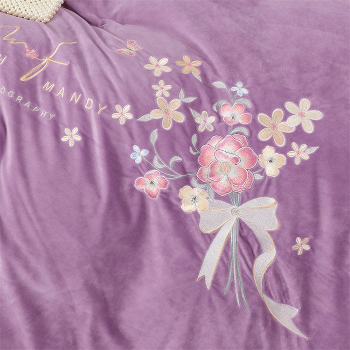 91家纺网 家纺一手货源 找家纺 优姿家纺 2024新品宝宝绒11斤夹棉床盖保暖四件套 今生有约-优雅紫