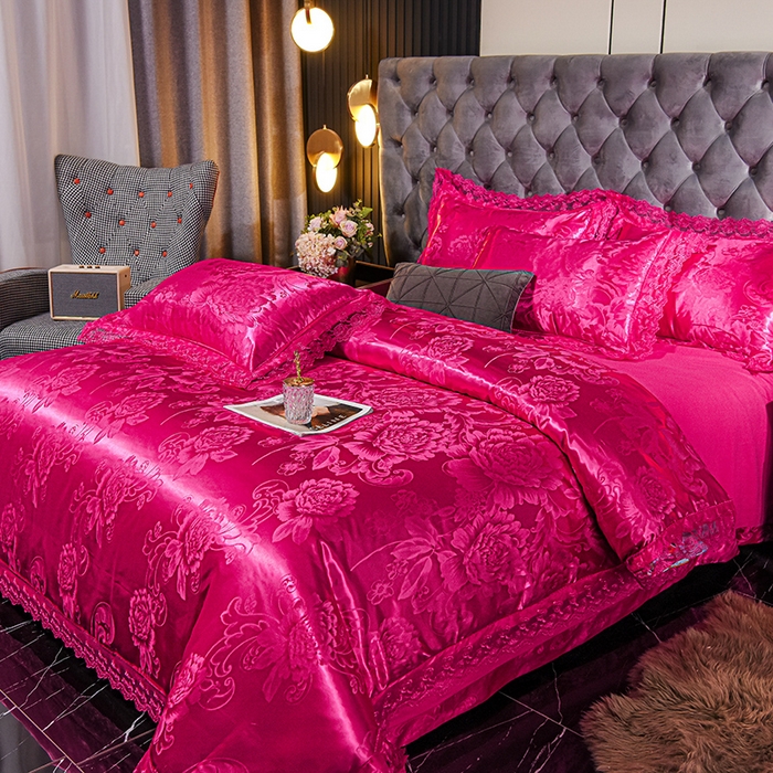 91家纺网 家纺一手货源 找家纺 提花大世界 2025新款布拉诺蕾丝提花莫代尔四件套 花香醉人-玫红