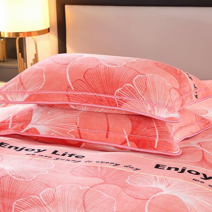 91家纺网 家纺一手货源 找家纺 望淮 2025新款230g印花金貂绒牛奶绒四件套 银杏满地粉