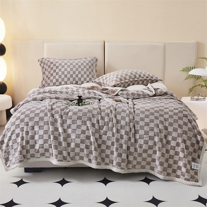 91家纺网 家纺一手货源 找家纺 肖恩毯业 2025新款兔毛绒方格款毛毯 方格-咖啡