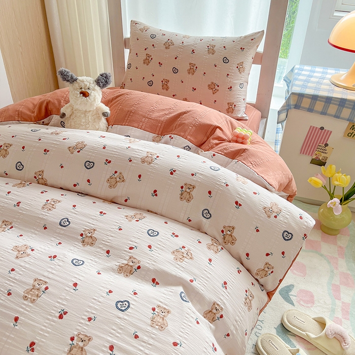 91家纺网 家纺一手货源 找家纺 安哆啦家纺 2024新款A类有氧泡泡纱云纱棉学生季宿舍床三四件套 采花熊