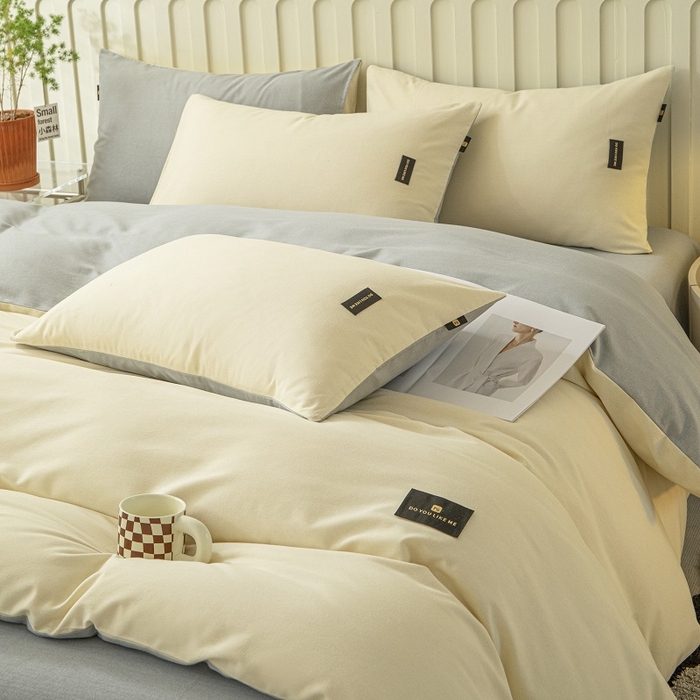 91家纺网 家纺一手货源 找家纺 涵宸家纺 2024新款原棉纯色织标磨毛单品及套件--被套 奶昔白+浅灰