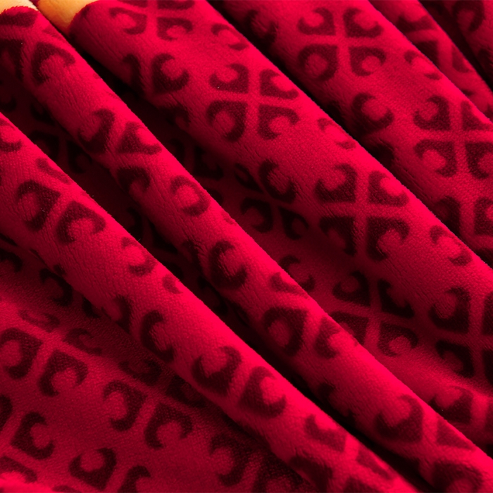 91家纺网 家纺一手货源 找家纺 馨梦缘 2025新款小包边款牛奶绒8.5斤高克重牛奶绒金雕绒床裙款四件套 爱的花海