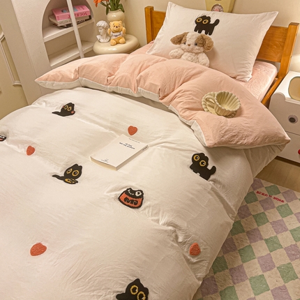91家纺网 家纺一手货源 找家纺 （总）韩巢家纺 2024新款学生宿舍寝室上下铺超柔水洗棉毛巾绣单件被套-幸运猫