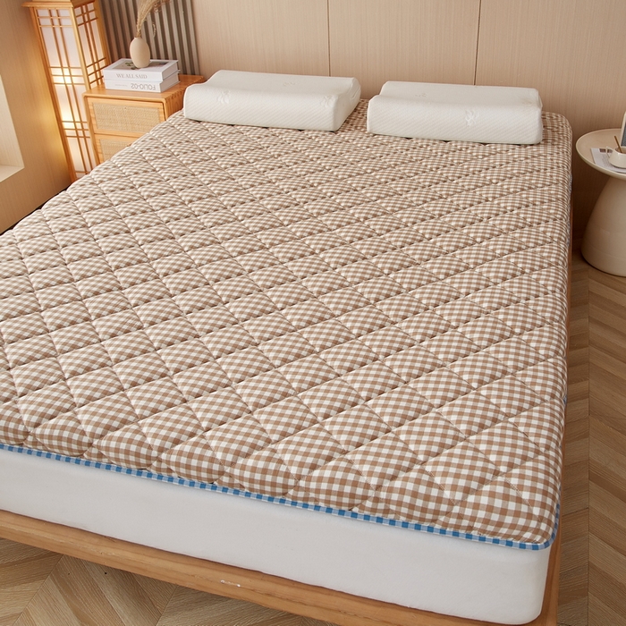 91家纺网 家纺一手货源 找家纺 迪乐妮 2024新款大床乳胶椰棕床垫（无印家居风）咖小格