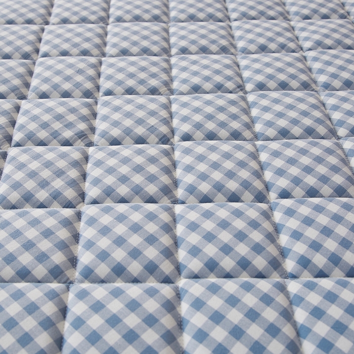 91家纺网 家纺一手货源 找家纺 迪乐妮 2024新款大床乳胶椰棕床垫（无印家居风）蓝小格