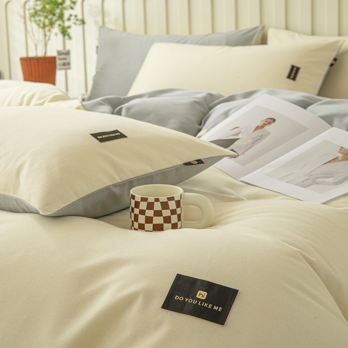 91家纺网 家纺一手货源 找家纺 涵宸家纺 2024新款原棉纯色织标磨毛单品及套件--被套 奶昔白+浅灰