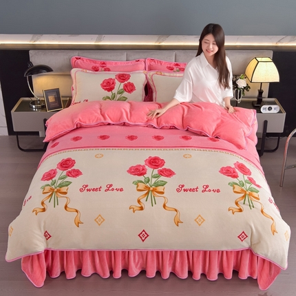 91家纺网 家纺一手货源 找家纺 锦铭源2025直播印花7斤牛奶绒金貂水晶法莱珊瑚绒四件套床裙款 粉玫瑰