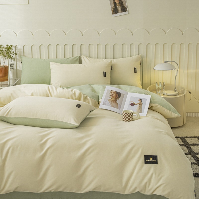 91家纺网 家纺一手货源 找家纺 涵宸家纺 2024新款原棉纯色织标磨毛单品及套件--被套 奶昔白+豆绿