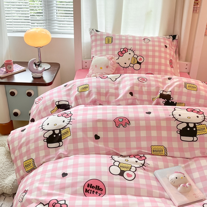 91家纺网 家纺一手货源 找家纺 桃子家居 2024新款三丽鸥授权纯棉少女印花系列学生三件套四件套 棉三丽鸥-饼干Kitty