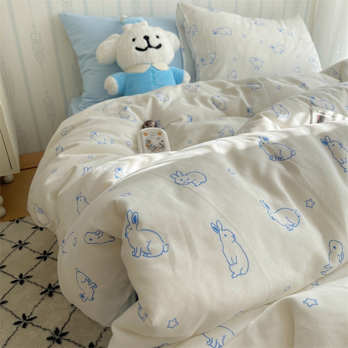 91家纺网 家纺一手货源 找家纺 繁花 2024新款印花水洗棉亲肤舒适卡通系列 蓝边兔