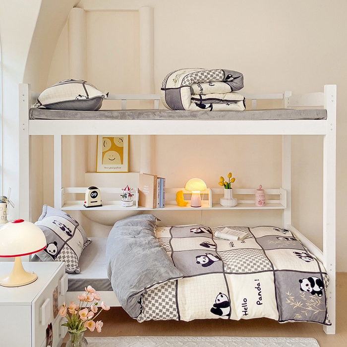 91家纺网 家纺一手货源 找家纺 卡普二店 2024新款牛奶绒学生三件套系列 熊猫皮皮