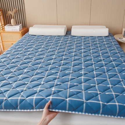91家纺网 家纺一手货源 找家纺 迪乐妮 2024新款大床乳胶椰棕床垫（无印家居风）海蓝格