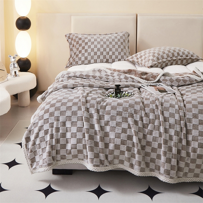 91家纺网 家纺一手货源 找家纺 肖恩毯业 2025新款兔毛绒方格款毛毯 方格-咖啡