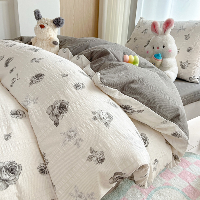 91家纺网 家纺一手货源 找家纺 安哆啦家纺 2024新款A类有氧泡泡纱云纱棉学生季宿舍床三四件套 黑玫瑰