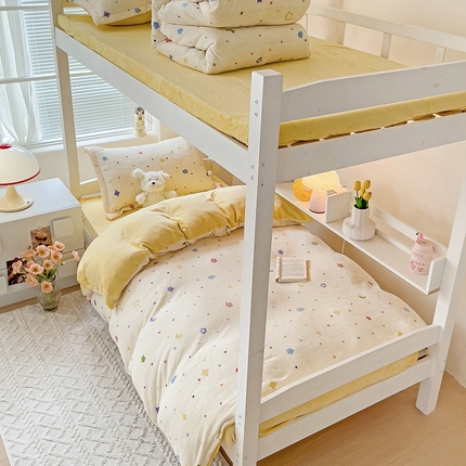 卡普二店 2024新款牛奶绒学生三件套系列 童话星空