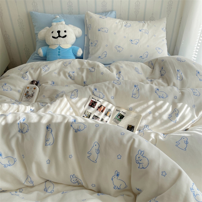 91家纺网 家纺一手货源 找家纺 繁花 2024新款印花水洗棉亲肤舒适卡通系列 蓝边兔