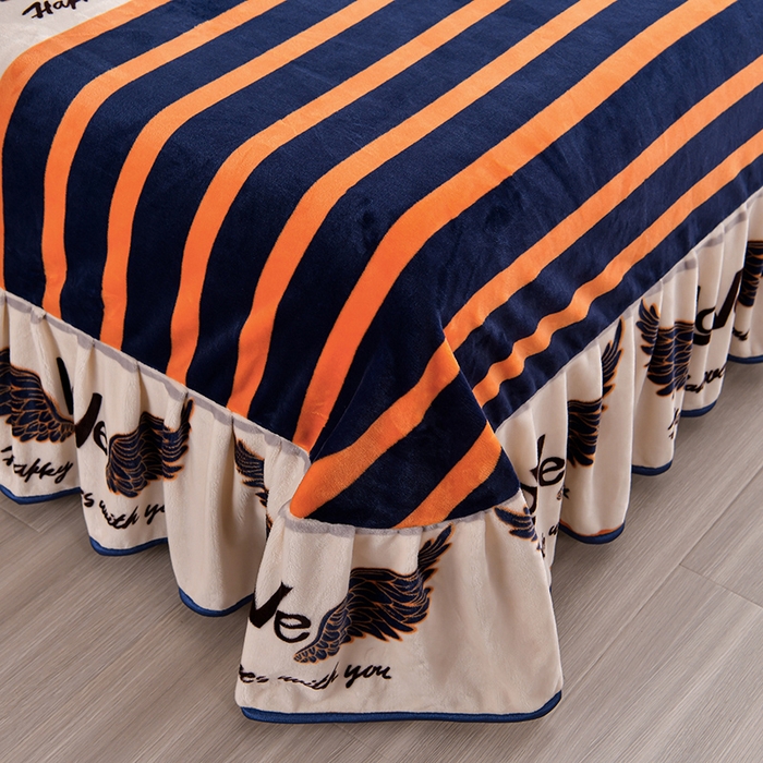 91家纺网 家纺一手货源 找家纺 馨梦缘 2025新款小包边款牛奶绒8.5斤高克重牛奶绒金雕绒床裙款四件套 裸婚时代