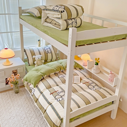 卡普二店 2024新款牛奶绒学生三件套系列 呆萌狗狗