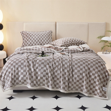 91家纺网 家纺一手货源 找家纺 （总）坦客毯业 2025新款外贸跨境电商兔毛绒方格款毛毯