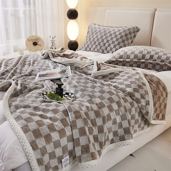 91家纺网 家纺一手货源 找家纺 肖恩毯业 2025新款兔毛绒方格款毛毯 方格-咖啡