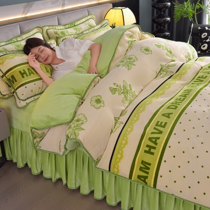 91家纺网 家纺一手货源 找家纺 锦铭源2025年7斤加厚印花牛奶绒四件套水晶法莱金貂绒床裙款 遇见