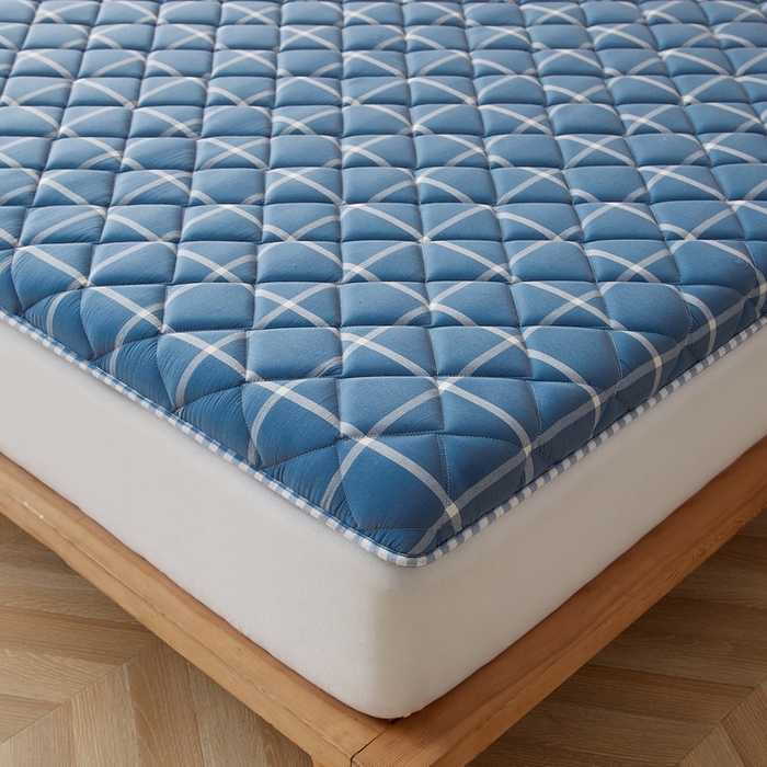 91家纺网 家纺一手货源 找家纺 迪乐妮 2024新款大床乳胶椰棕床垫（无印家居风）海蓝格