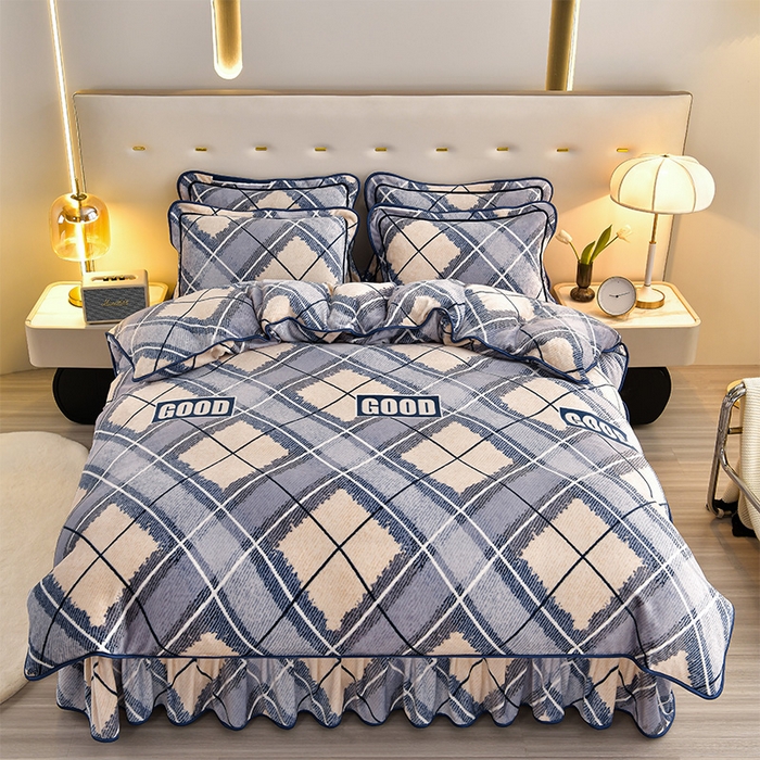 91家纺网 家纺一手货源 找家纺 馨梦缘 2025新款小包边款牛奶绒8.5斤高克重牛奶绒金雕绒床裙款四件套 英伦时尚