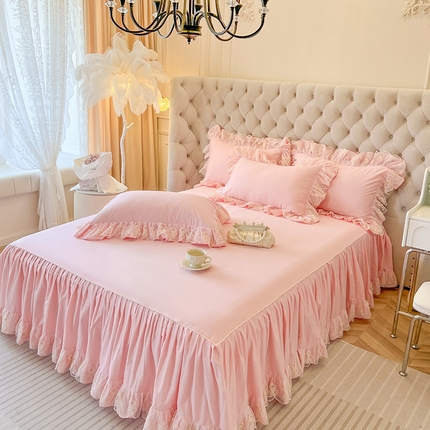 91家纺网 家纺一手货源 找家纺 网红馆（ck家纺） 2025新款花之茵系列13372全棉床裙三件套 花之茵-嫩粉