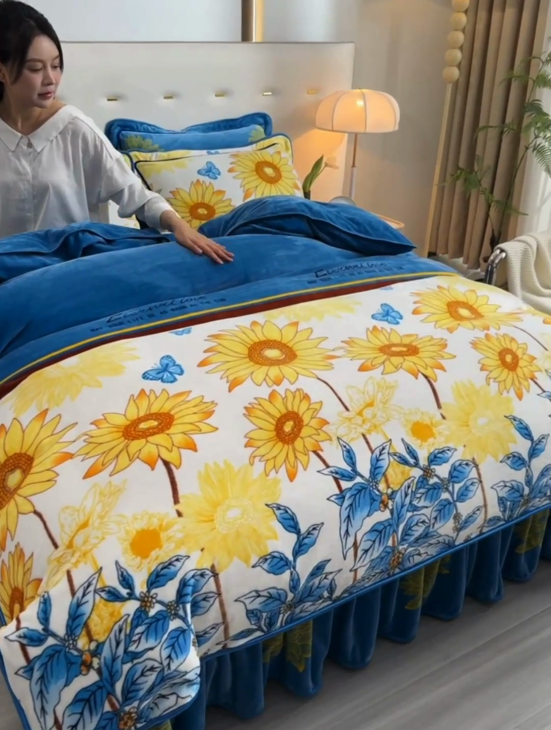 91家纺网 家纺一手货源 找家纺 馨梦缘 2025新款小包边款牛奶绒8.5斤高克重牛奶绒金雕绒床裙款四件套 向阳花开