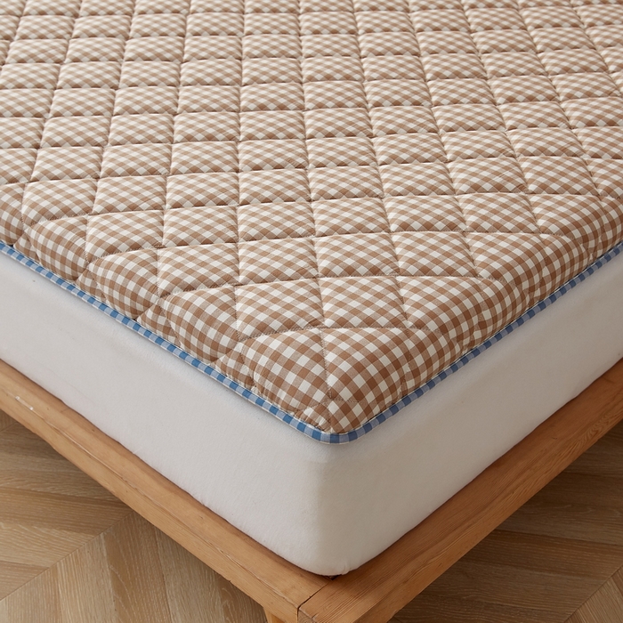 91家纺网 家纺一手货源 找家纺 迪乐妮 2024新款大床乳胶椰棕床垫（无印家居风）咖小格