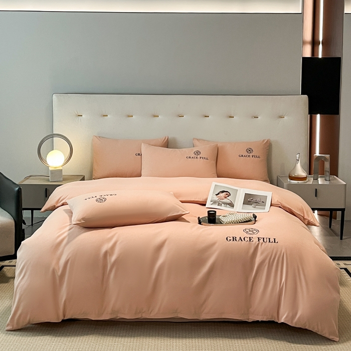 91家纺网 家纺一手货源 找家纺 伊梵居 2025新款梵克系列刺绣水洗棉磨毛四件套 梵花-香槟色