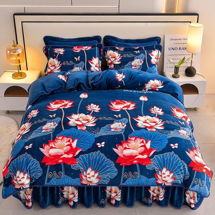 91家纺网 家纺一手货源 找家纺 馨梦缘 2025新款小包边款牛奶绒8.5斤高克重牛奶绒金雕绒床裙款四件套 富贵花开