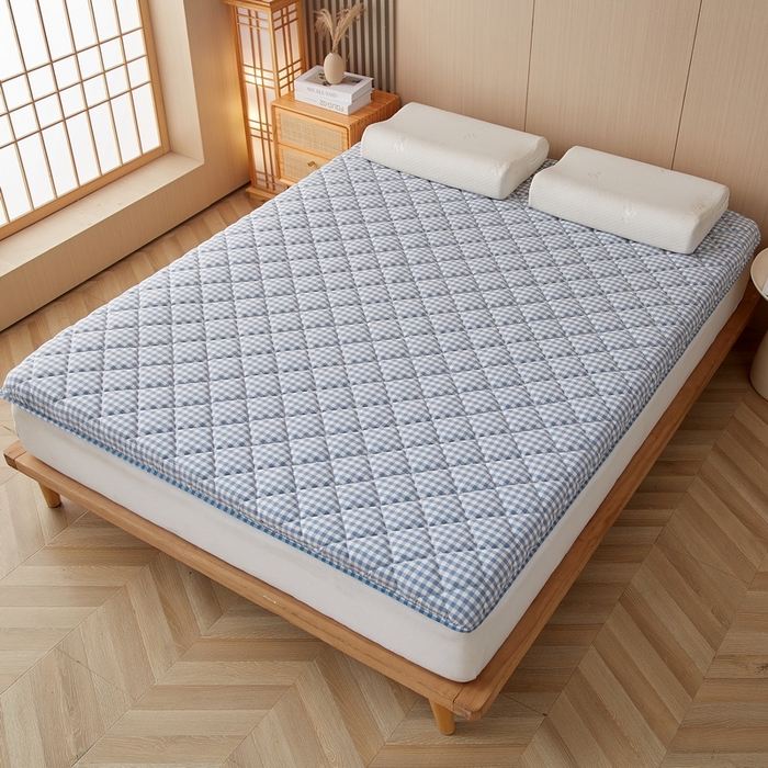 91家纺网 家纺一手货源 找家纺 迪乐妮 2024新款大床乳胶椰棕床垫（无印家居风）蓝小格