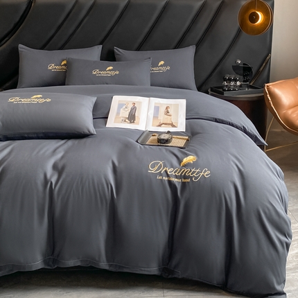 91家纺网 家纺一手货源 找家纺 伊梵居 2025新款梦羽系列刺绣水洗棉磨毛四件套 梦羽-黛蓝色