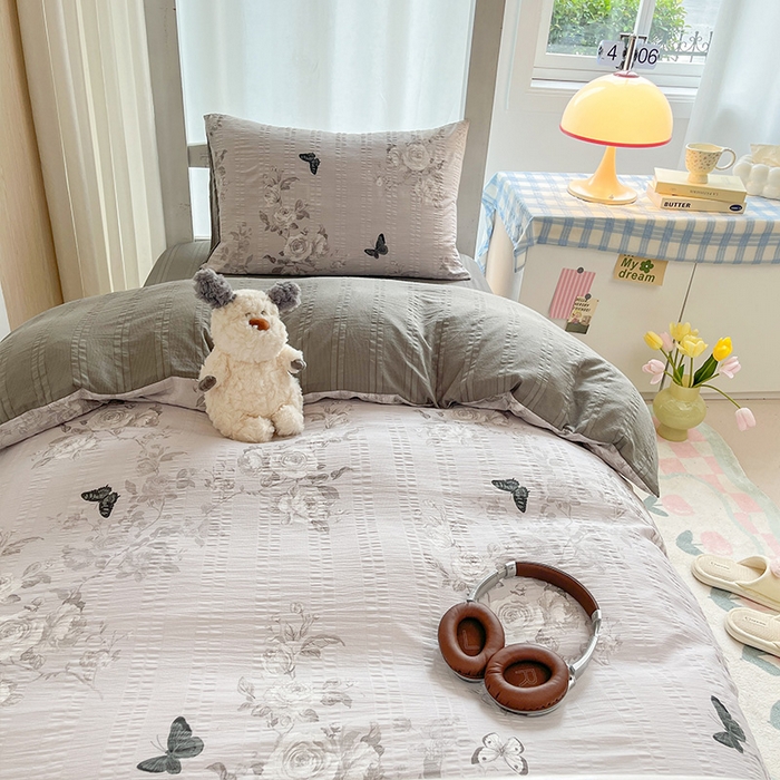 91家纺网 家纺一手货源 找家纺 安哆啦家纺 2024新款A类有氧泡泡纱云纱棉学生季宿舍床三四件套 蝶恋花