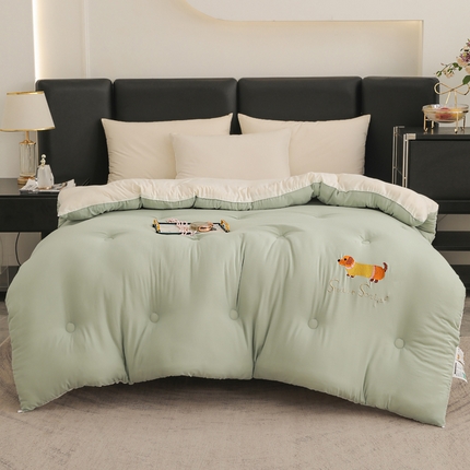 91家纺网 家纺一手货源 找家纺 蓝冰家纺 2024新款双拼刺绣冬被被子被芯 绿拼白