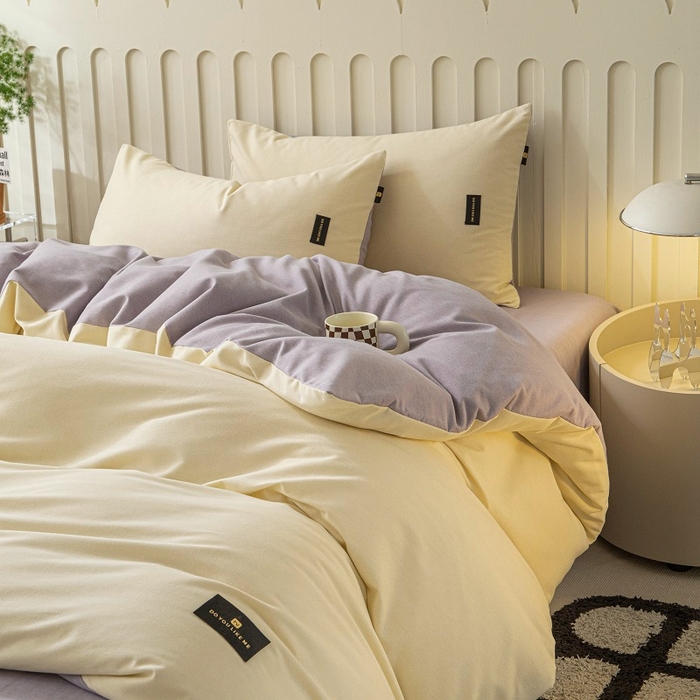 91家纺网 家纺一手货源 找家纺 涵宸家纺 2024新款原棉纯色织标磨毛单品及套件--被套 奶昔白+烟紫