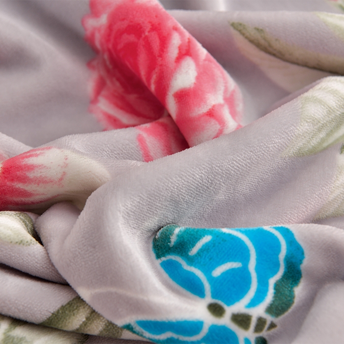 91家纺网 家纺一手货源 找家纺 馨梦缘 2025新款小包边款牛奶绒8.5斤高克重牛奶绒金雕绒床裙款四件套 花香仙子