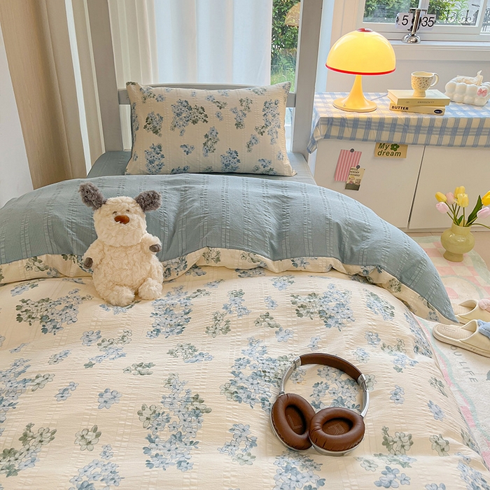 91家纺网 家纺一手货源 找家纺 安哆啦家纺 2024新款A类有氧泡泡纱云纱棉学生季宿舍床三四件套 绣球蓝