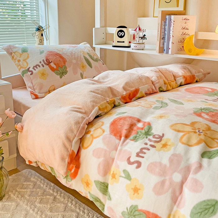 91家纺网 家纺一手货源 找家纺 卡普二店 2024新款牛奶绒学生三件套系列 卡布林