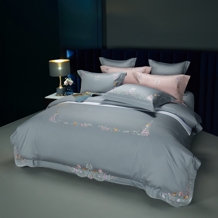 91家纺网 家纺一手货源 找家纺 美娘阁2025新款双股长绒棉居家款四件套 花与爱丽丝-高级灰