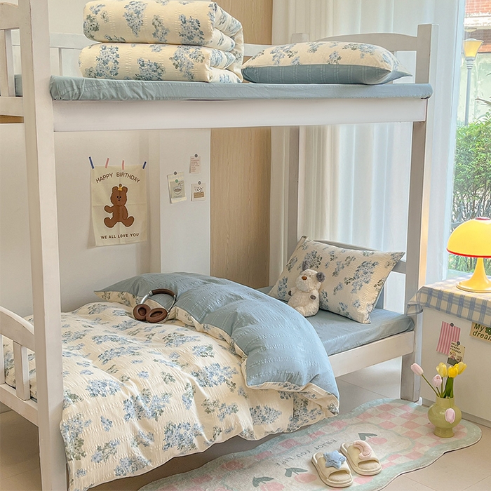 91家纺网 家纺一手货源 找家纺 安哆啦家纺 2024新款A类有氧泡泡纱云纱棉学生季宿舍床三四件套 绣球蓝