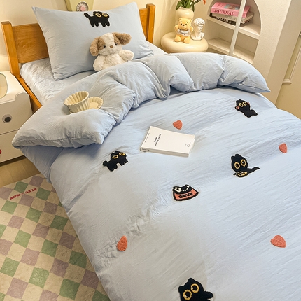 91家纺网 家纺一手货源 找家纺 （总）韩巢家纺 2024新款学生宿舍寝室上下铺超柔水洗棉毛巾绣被套床单三件套-幸运猫