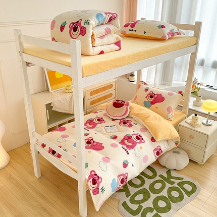 卡普二店 2024新款牛奶绒学生三件套系列 萌趣熊宝