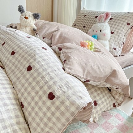 91家纺网 家纺一手货源 找家纺 安哆啦家纺 2024新款A类有氧泡泡纱云纱棉学生季宿舍床三四件套 怦然心动