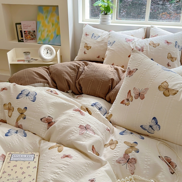 91家纺网 家纺一手货源 找家纺 阿曼达 2024新款ins博主风巨柔软的肌理感泡泡m云朵m水洗m印花四件套 云朵m-蝶梦