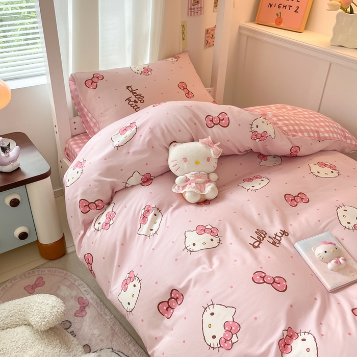 91家纺网 家纺一手货源 找家纺 2024新款三丽鸥授权全棉少女印花系列学生三件套四件套 棉三丽鸥-蝴蝶结kitty