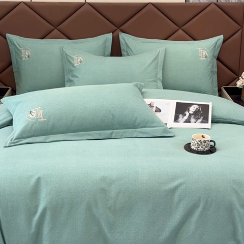 91家纺网 家纺一手货源 找家纺 U品汇 2024新品生态加厚长绒棉纯棉绣花全棉磨毛刺绣四件套宽边款直播 漫步梧桐-绿